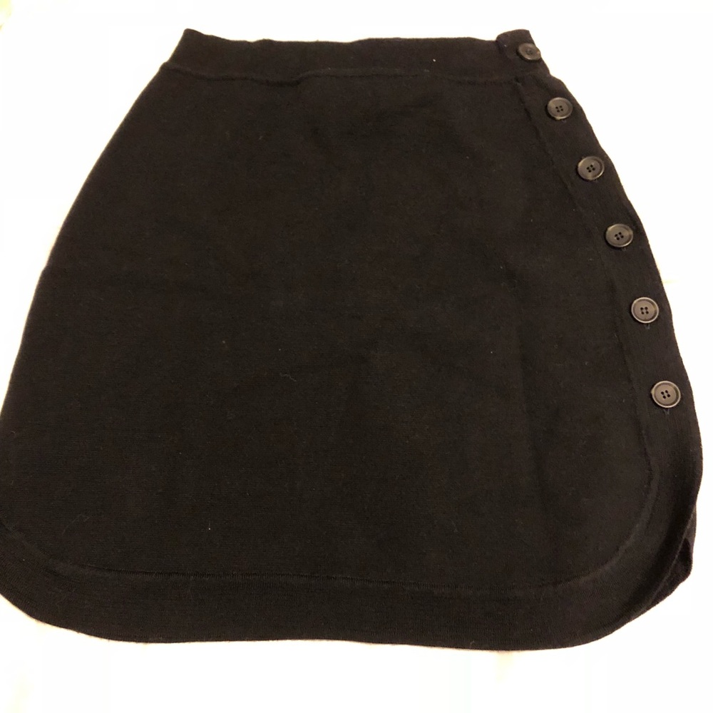 aiim brand size small black knitted skirt